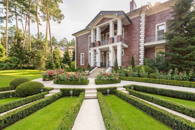 Întreținere spații verzi